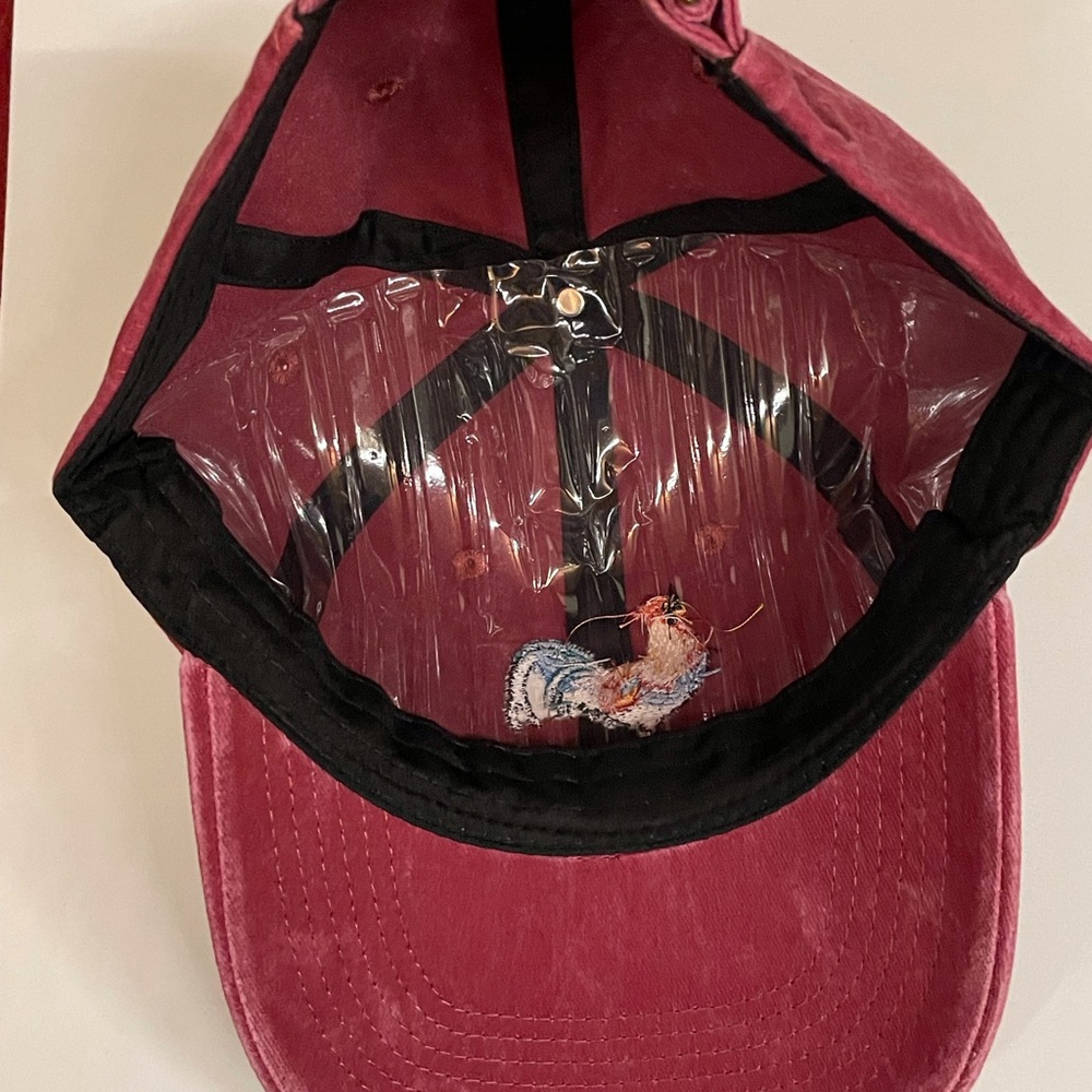 🟢NWT Hawaii Rooster Embroidered Dad Hat | Burgundy Adjustable Cap - Picture 4 of 4